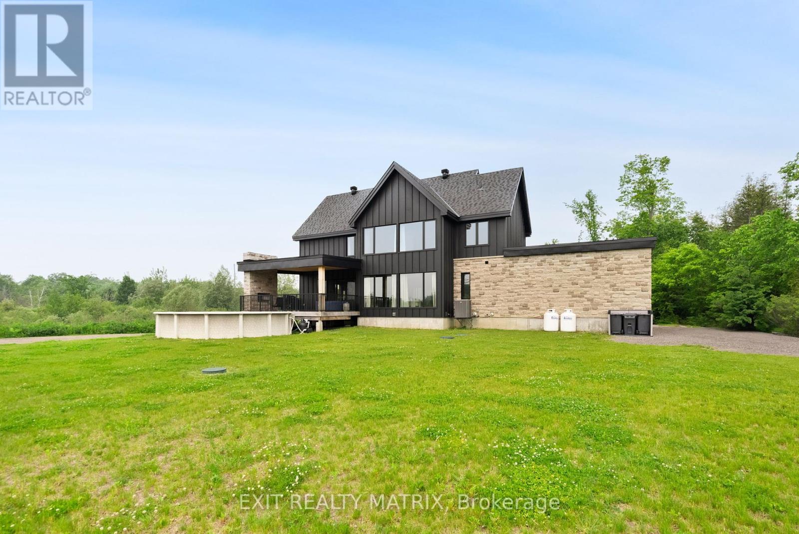 8049 Adam Baker Way, Ottawa, Ontario  K0A 2P0 - Photo 42 - X12211560