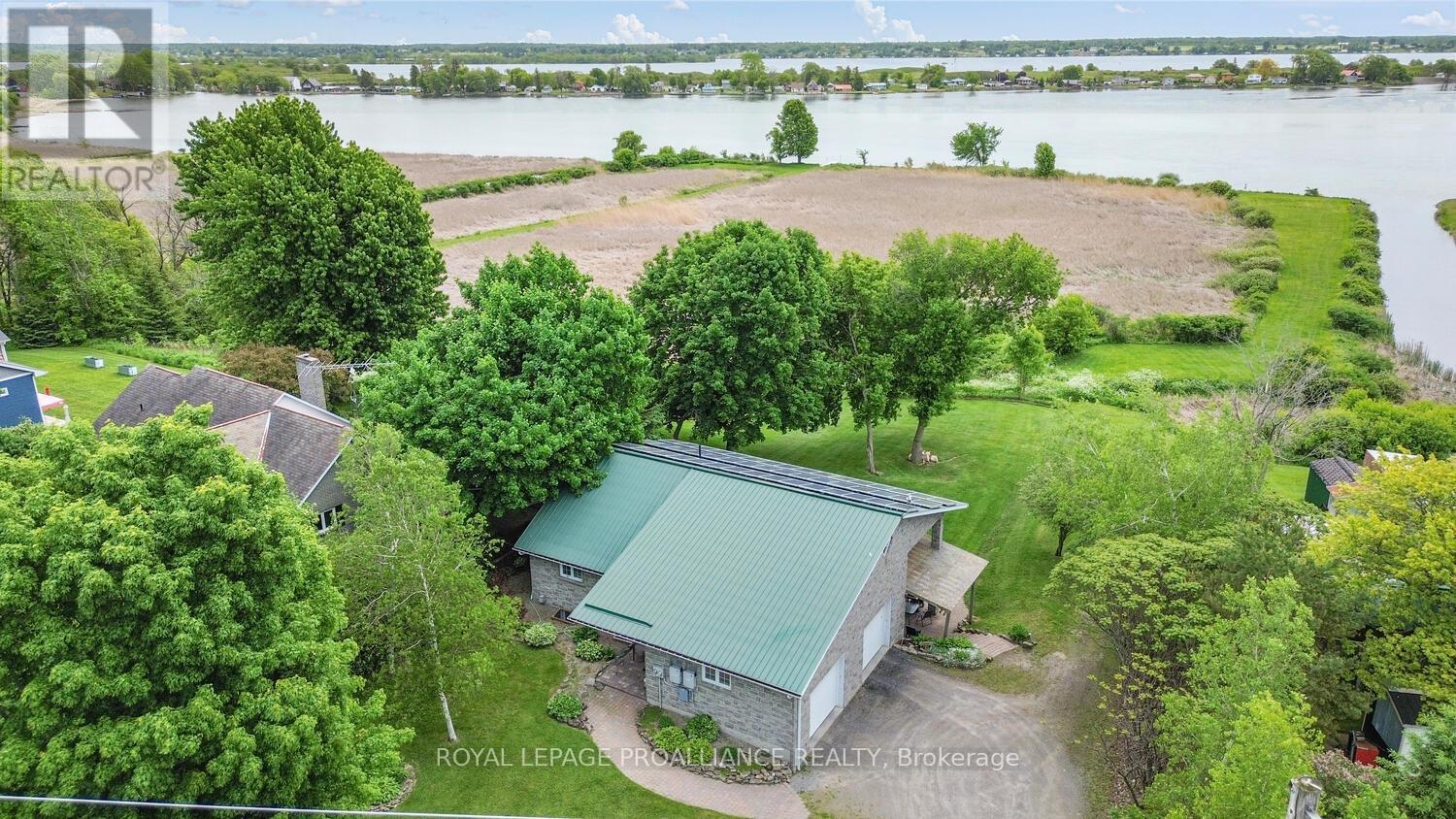 2111 County Road 2 Road E, Edwardsburgh/cardinal, Ontario  K0E 1T1 - Photo 2 - X12211574