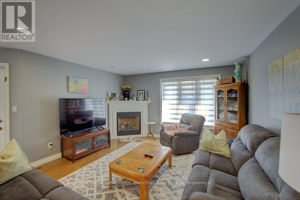 160 Armstrong Street W, North Perth, Ontario  N4W 3V8 - Photo 4 - X12211566