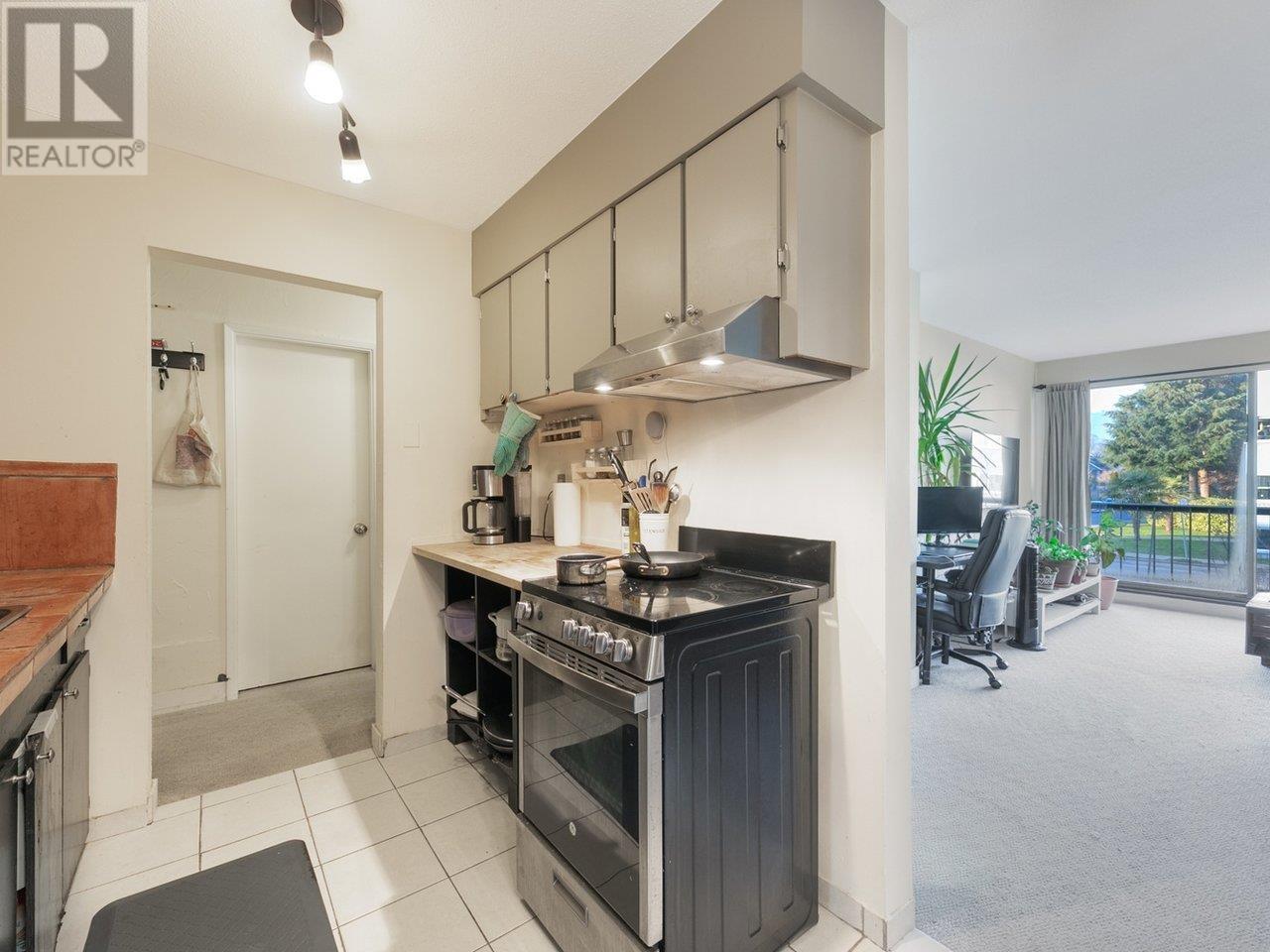 202 2040 Cornwall Avenue, Vancouver, British Columbia  V6J 1E1 - Photo 13 - R2962852