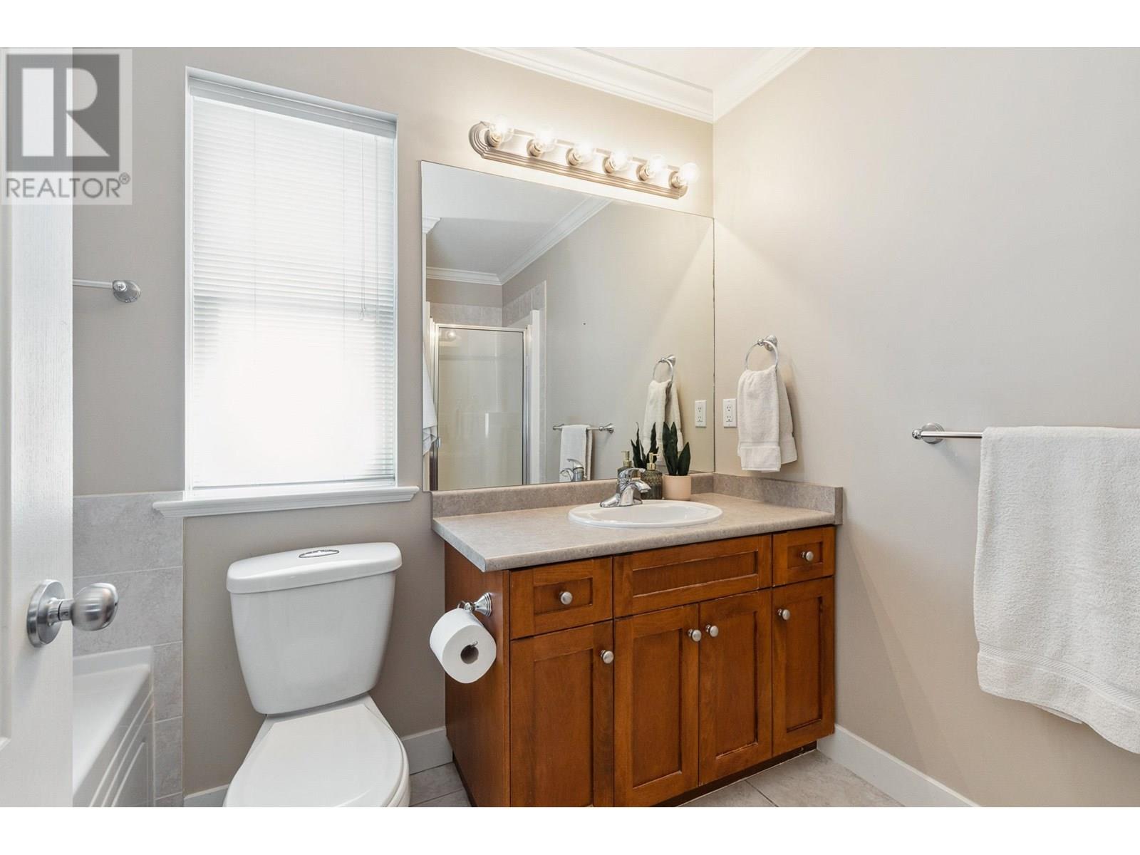 23537 Kanaka Way, Maple Ridge, British Columbia  V2W 1C8 - Photo 12 - R3013545