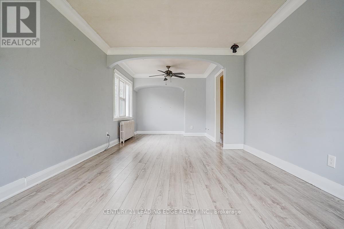 1173 Islington Avenue E, Toronto, Ontario  M8Z 4S8 - Photo 11 - W12207931