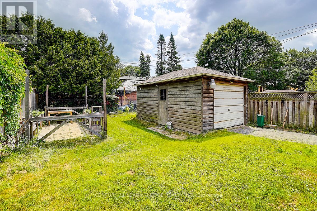 1173 Islington Avenue E, Toronto, Ontario  M8Z 4S8 - Photo 7 - W12207931
