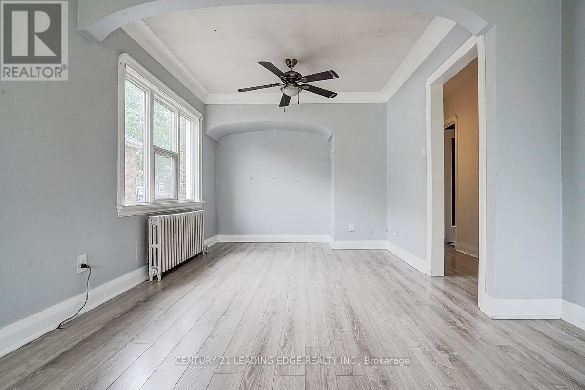 1173 Islington Avenue E, Toronto, Ontario  M8Z 4S8 - Photo 13 - W12207931