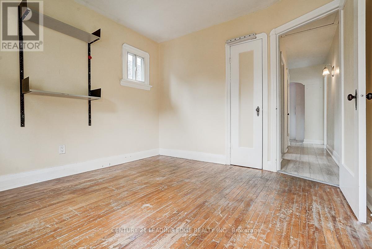 1173 Islington Avenue E, Toronto, Ontario  M8Z 4S8 - Photo 28 - W12207931