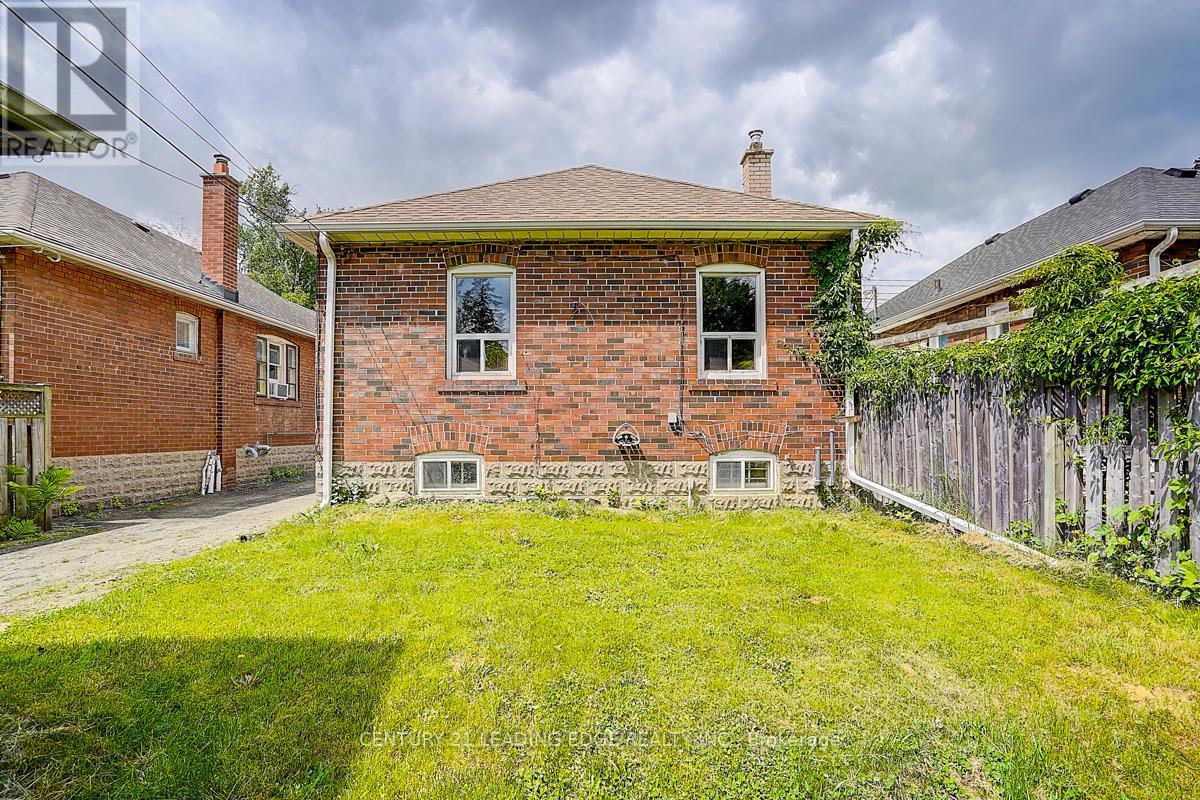 1173 Islington Avenue E, Toronto, Ontario  M8Z 4S8 - Photo 8 - W12207931