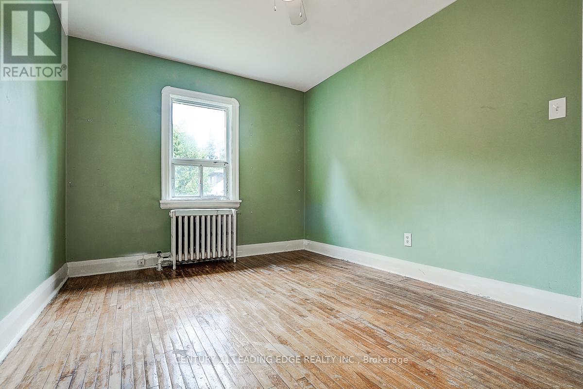 1173 Islington Avenue E, Toronto, Ontario  M8Z 4S8 - Photo 25 - W12207931