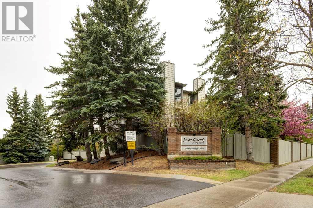 Property at 2, 185 Woodridge Drive SW image 2