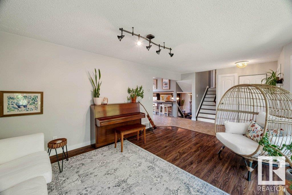 78 Woodhaven Dr, Spruce Grove, Alberta  T7X 1M7 - Photo 4 - E4441579