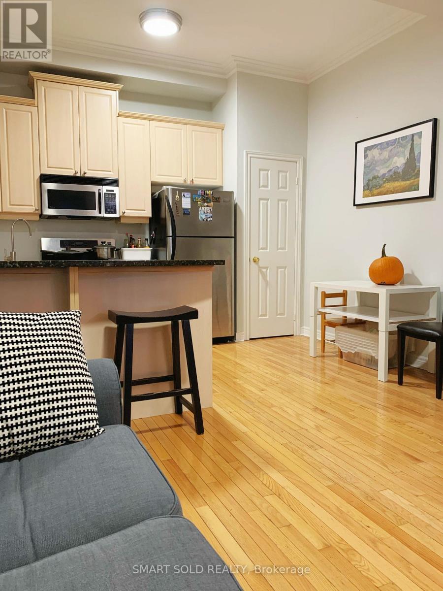 605 Adelaide Street, Toronto, Ontario  M6J 1A8 - Photo 10 - C12211565