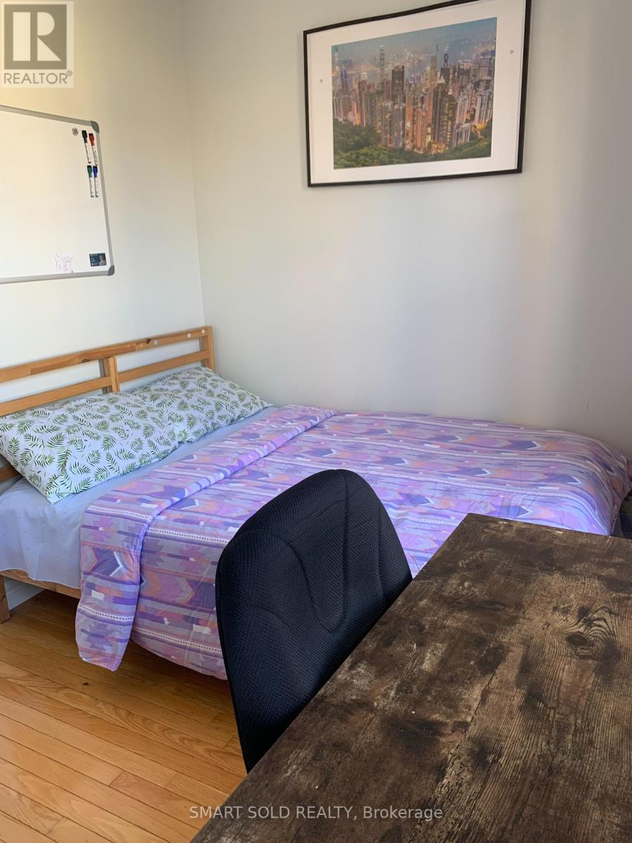 605 Adelaide Street, Toronto, Ontario  M6J 1A8 - Photo 16 - C12211565