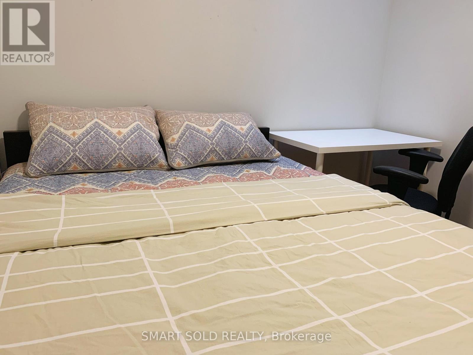 605 Adelaide Street, Toronto, Ontario  M6J 1A8 - Photo 19 - C12211565