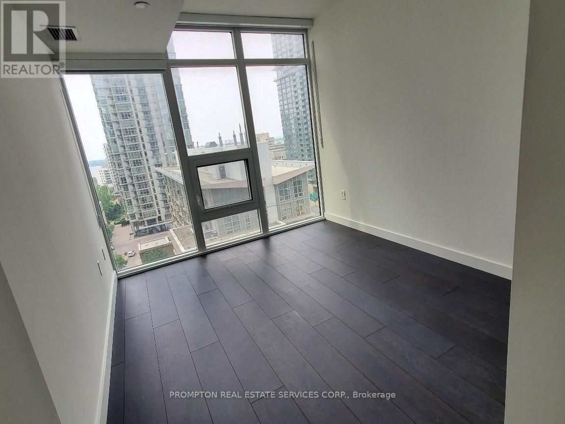 1019 - 3 Concord Cityplace Way, Toronto, Ontario  M5V 0X4 - Photo 14 - C12211159