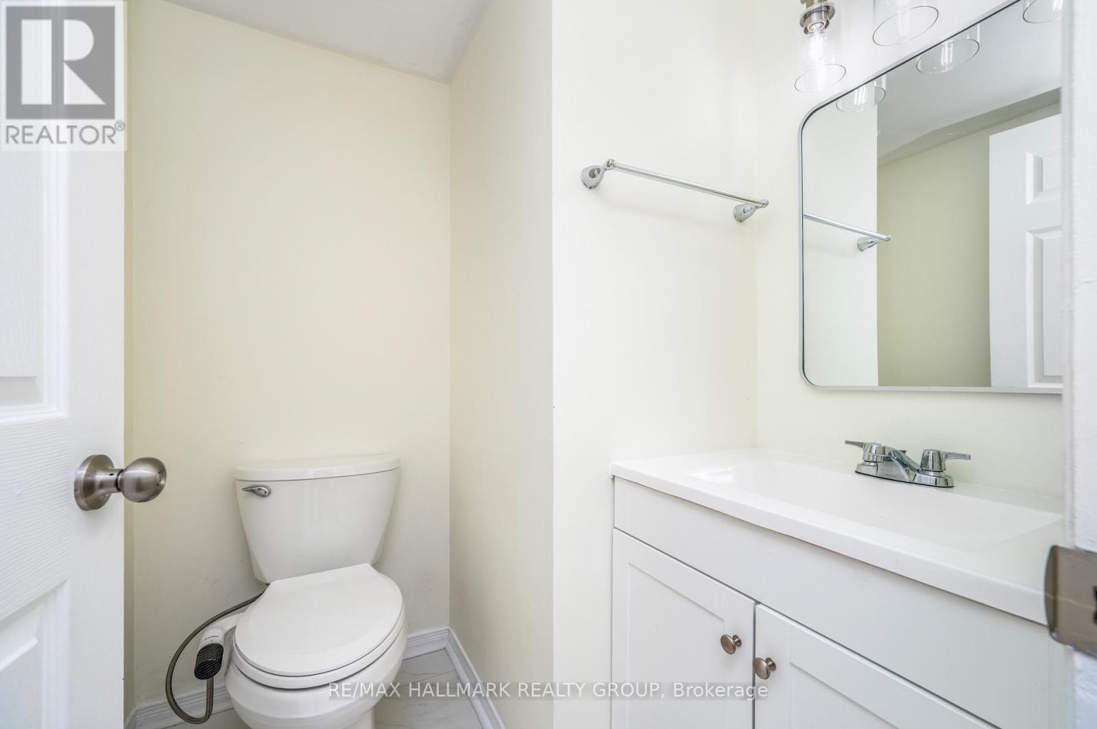 73 Palmadeo Drive, Ottawa, Ontario  K2J 4Z3 - Photo 5 - X12211631