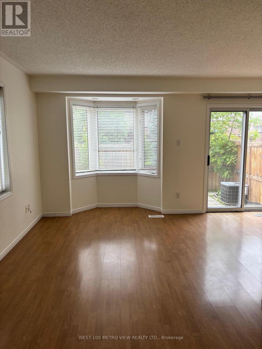 4650 Kimbermount Avenue, Mississauga, Ontario  L5M 5W7 - Photo 3 - W12211562