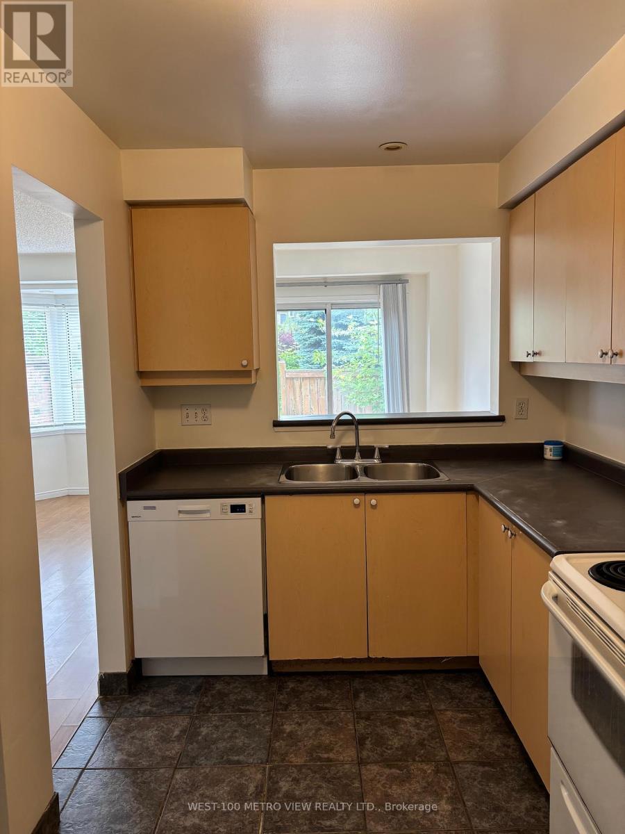 4650 Kimbermount Avenue, Mississauga, Ontario  L5M 5W7 - Photo 4 - W12211562