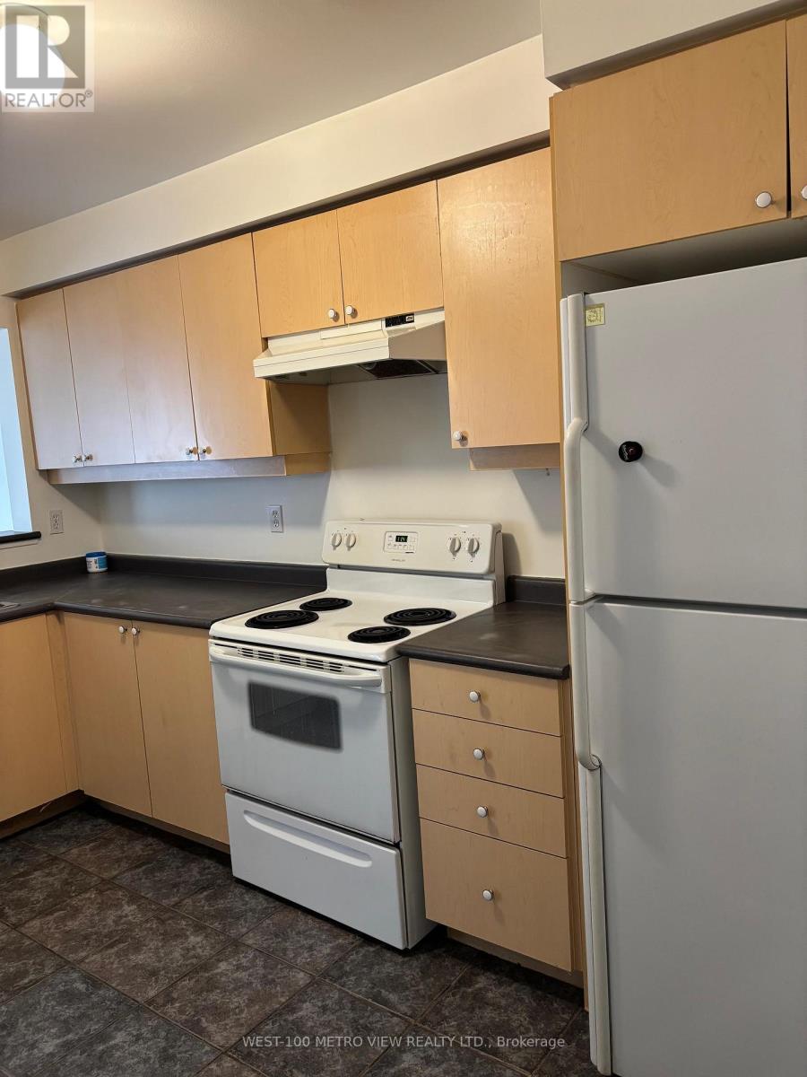 4650 Kimbermount Avenue, Mississauga, Ontario  L5M 5W7 - Photo 5 - W12211562