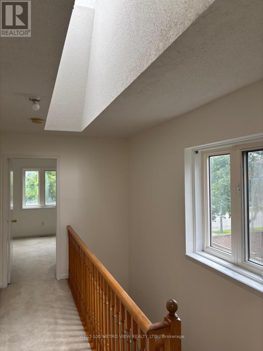 4650 Kimbermount Avenue, Mississauga, Ontario  L5M 5W7 - Photo 8 - W12211562