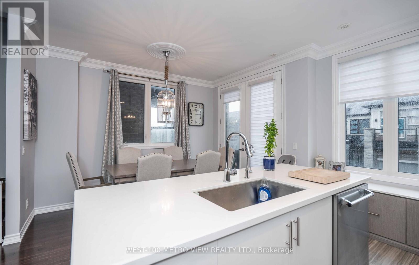 406 Athabasca Common, Oakville, Ontario  L6H 0R5 - Photo 11 - W12211567