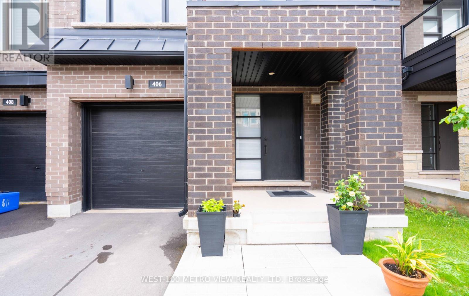406 Athabasca Common, Oakville, Ontario  L6H 0R5 - Photo 2 - W12211567