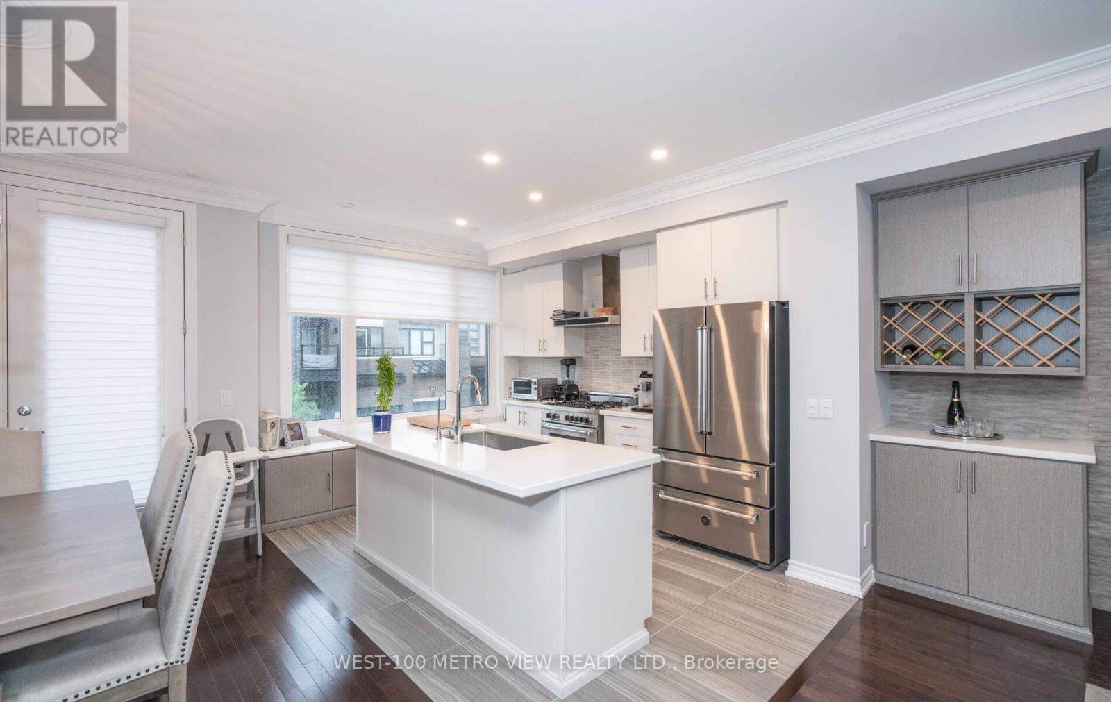 406 Athabasca Common, Oakville, Ontario  L6H 0R5 - Photo 6 - W12211567