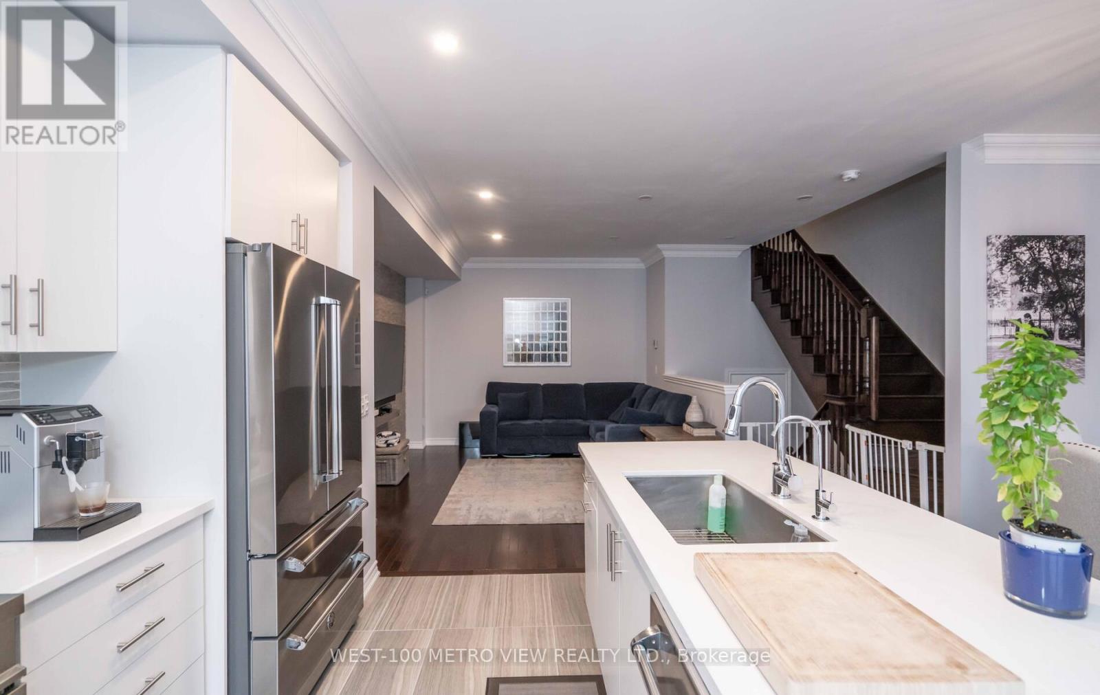 406 Athabasca Common, Oakville, Ontario  L6H 0R5 - Photo 9 - W12211567