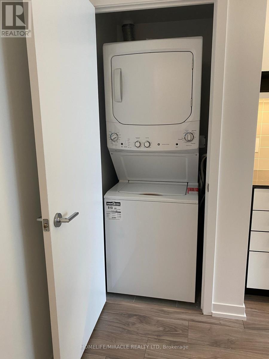 1311 - 4065 Confederation Parkway, Mississauga, Ontario  L5B 0L4 - Photo 14 - W12211575