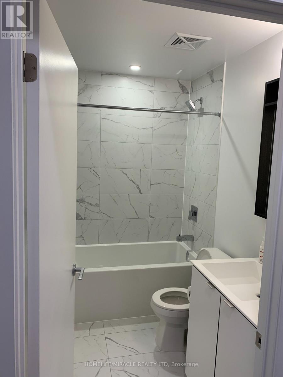 1311 - 4065 Confederation Parkway, Mississauga, Ontario  L5B 0L4 - Photo 6 - W12211575