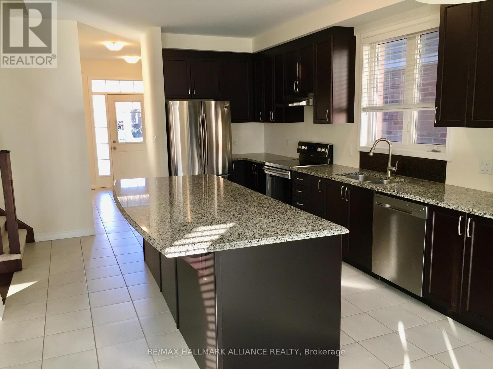 28 Wannamaker Crescent, Cambridge, Ontario  N3H 4R6 - Photo 10 - X12211570