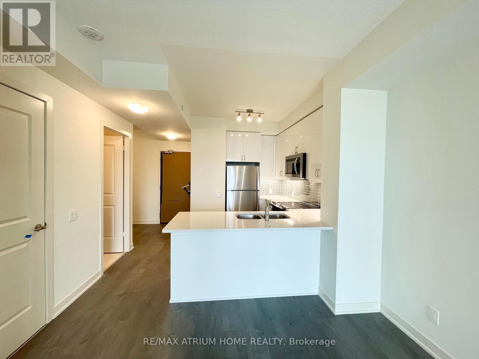2102 - 4955 Yonge Street, Toronto, Ontario  M2N 0L8 - Photo 3 - C12211593