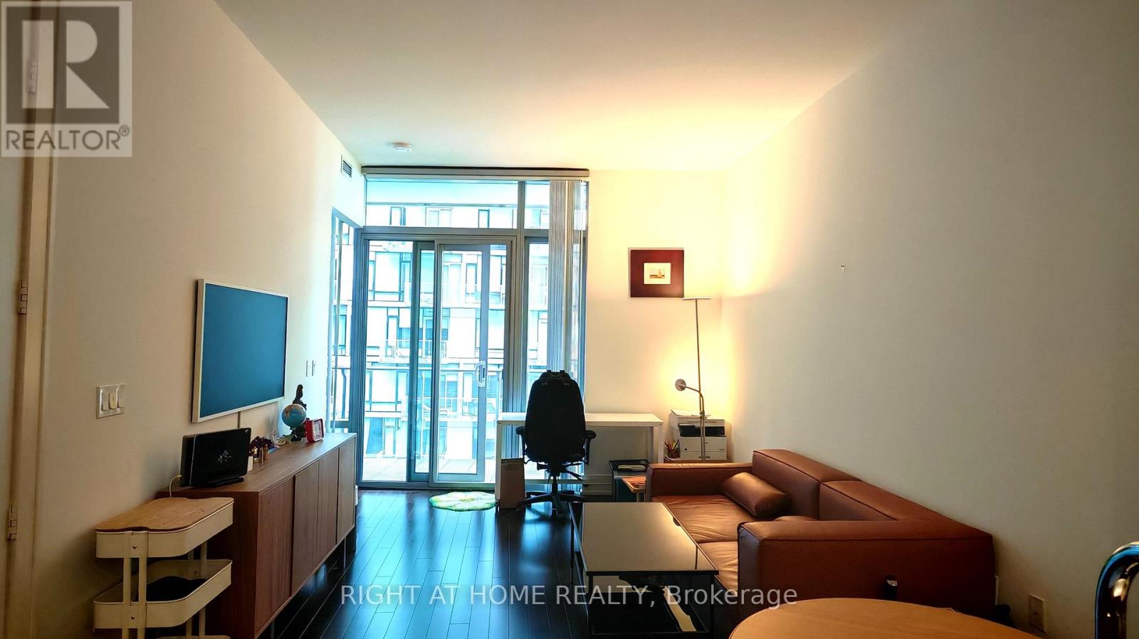 718 - 39 Queens Quay E, Toronto, Ontario  M5E 0A5 - Photo 3 - C12211630