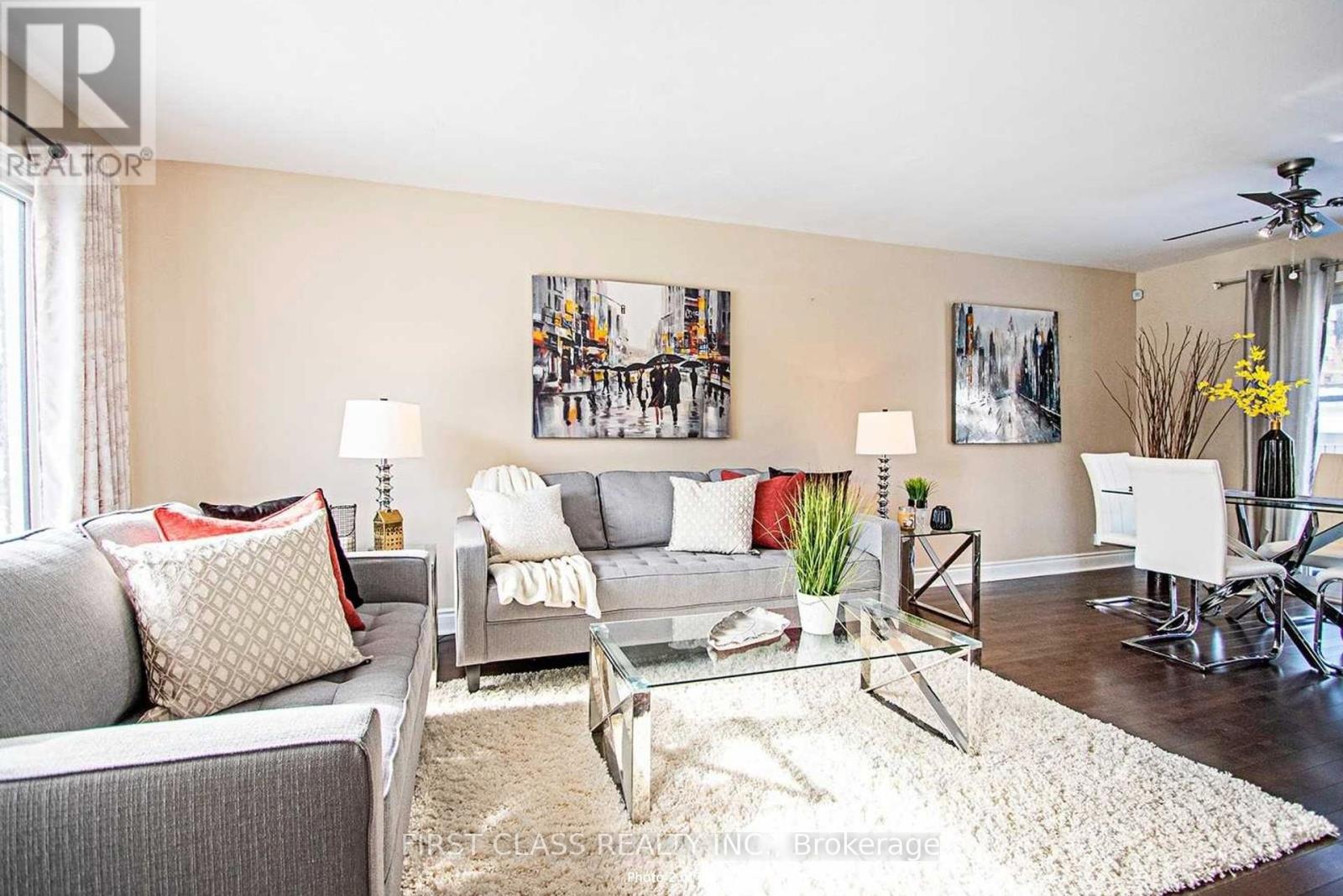 Main - 106 Woodfern Drive, Toronto, Ontario  M1K 2L5 - Photo 2 - E12211599