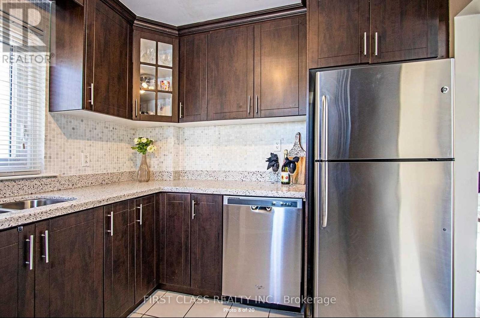 Main - 106 Woodfern Drive, Toronto, Ontario  M1K 2L5 - Photo 8 - E12211599