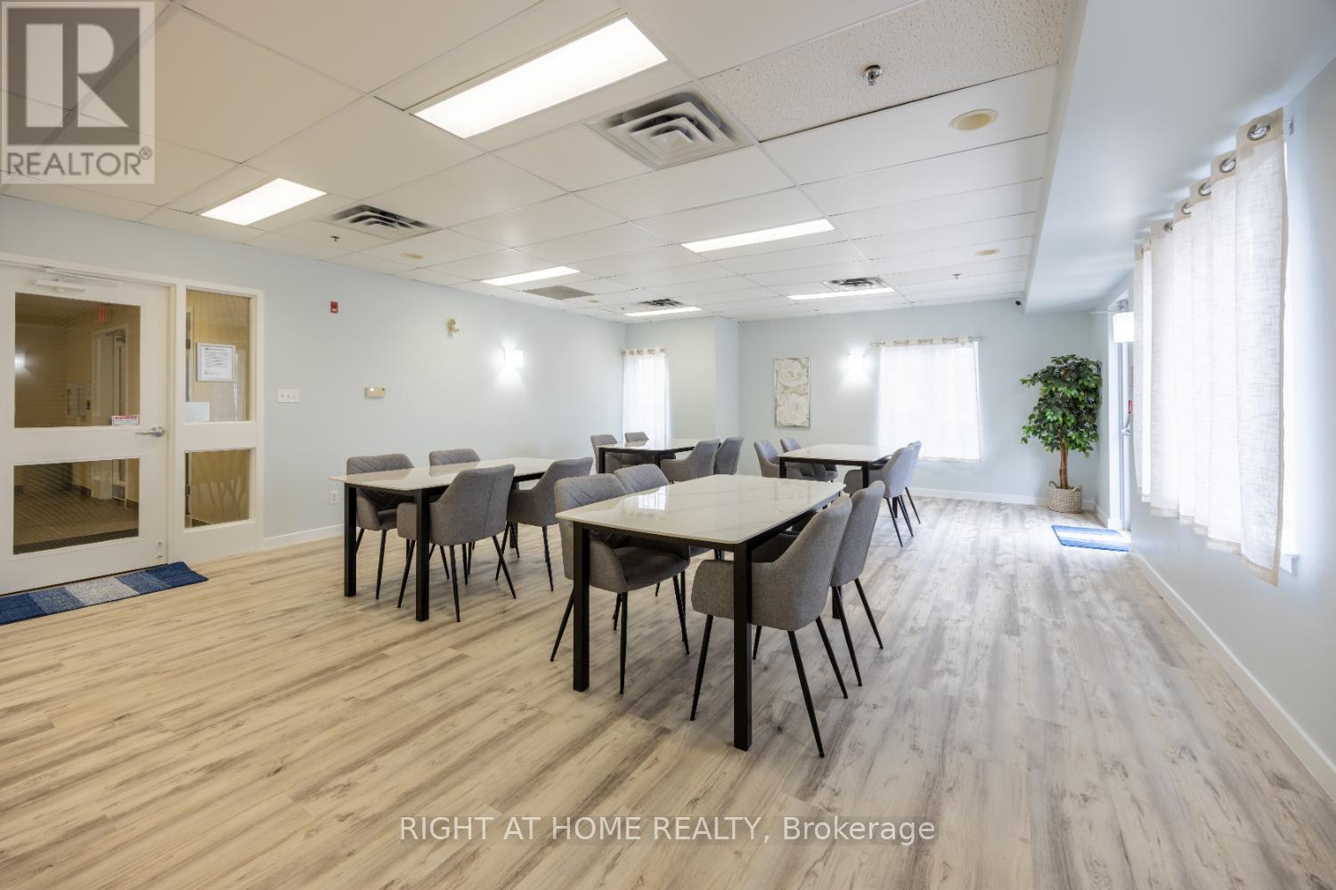 206 - 102 Aspen Springs Drive, Clarington, Ontario  L1C 5N6 - Photo 23 - E12211609