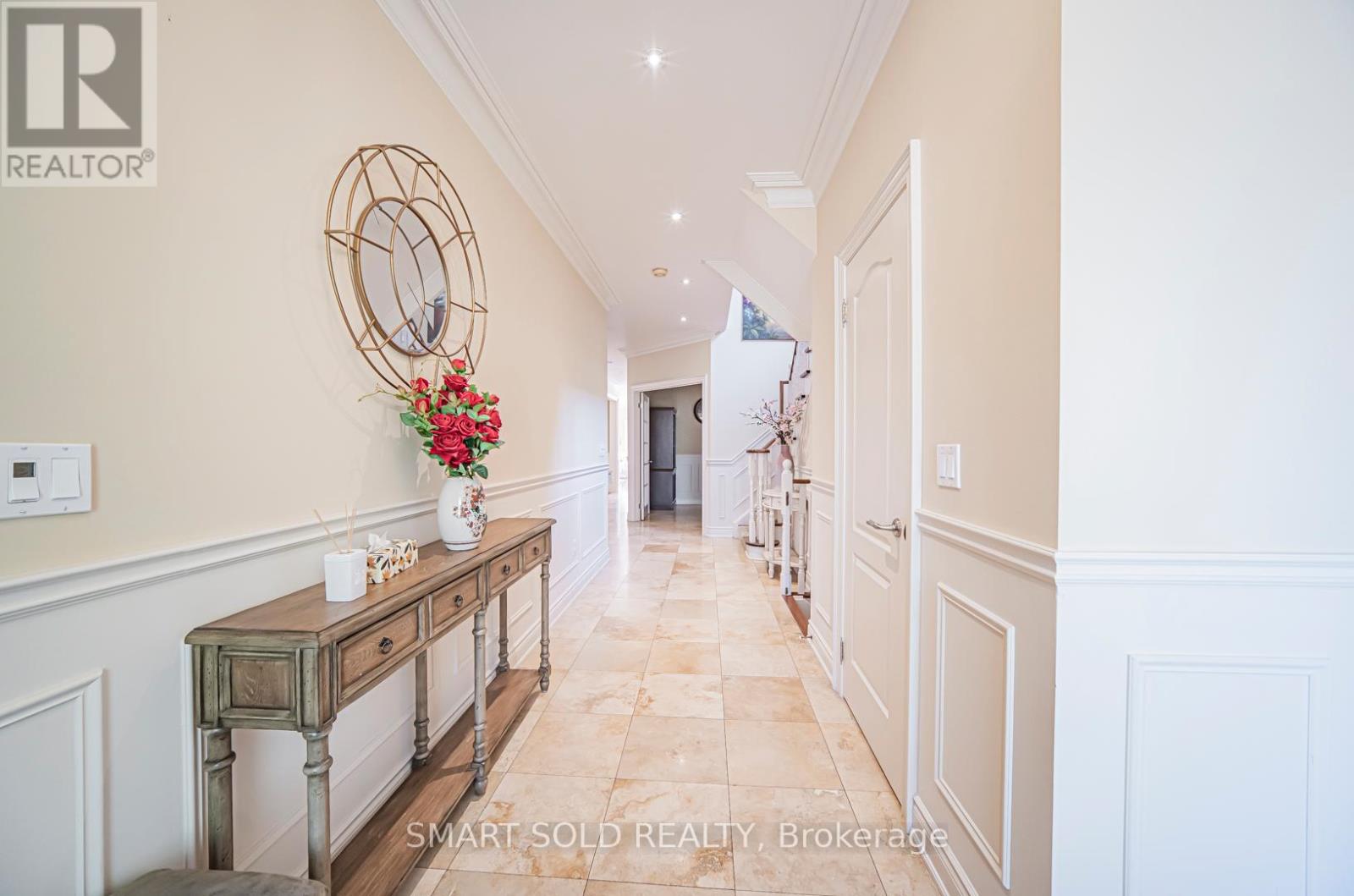 51 Dewpoint Road, Vaughan, Ontario  L4J 9E1 - Photo 2 - N12211600
