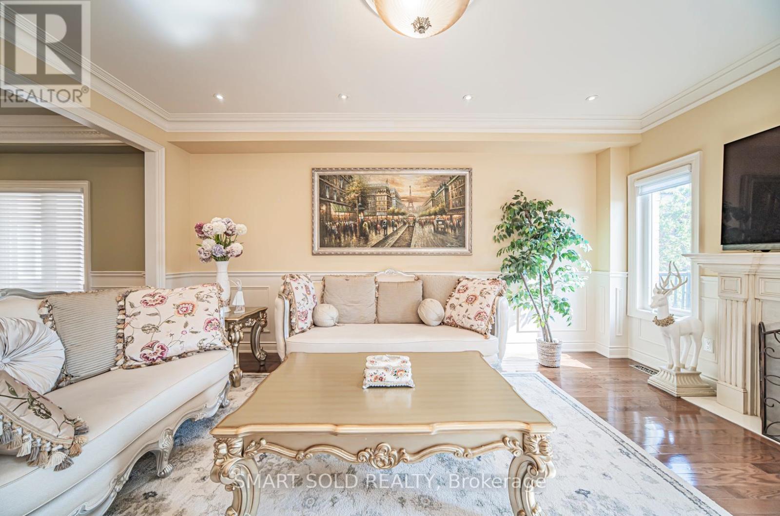 51 Dewpoint Road, Vaughan, Ontario  L4J 9E1 - Photo 4 - N12211600