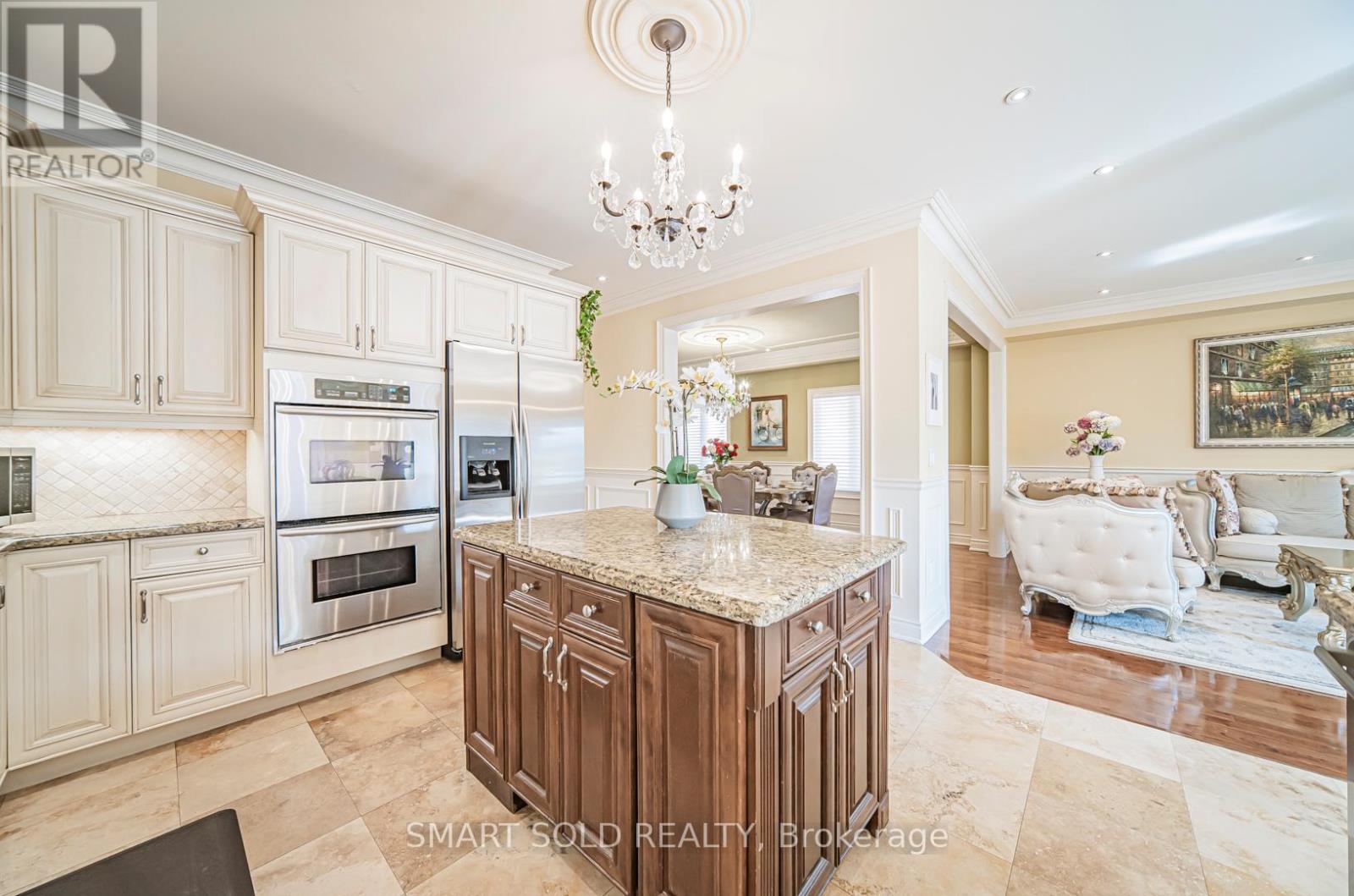 51 Dewpoint Road, Vaughan, Ontario  L4J 9E1 - Photo 9 - N12211600