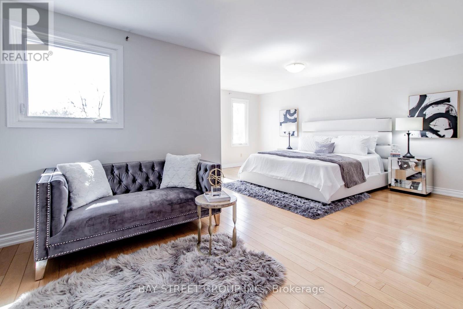 300 Fincham Avenue, Markham (Markham Village), Ontario  L3P 4E7 - Photo 9 - N12211604