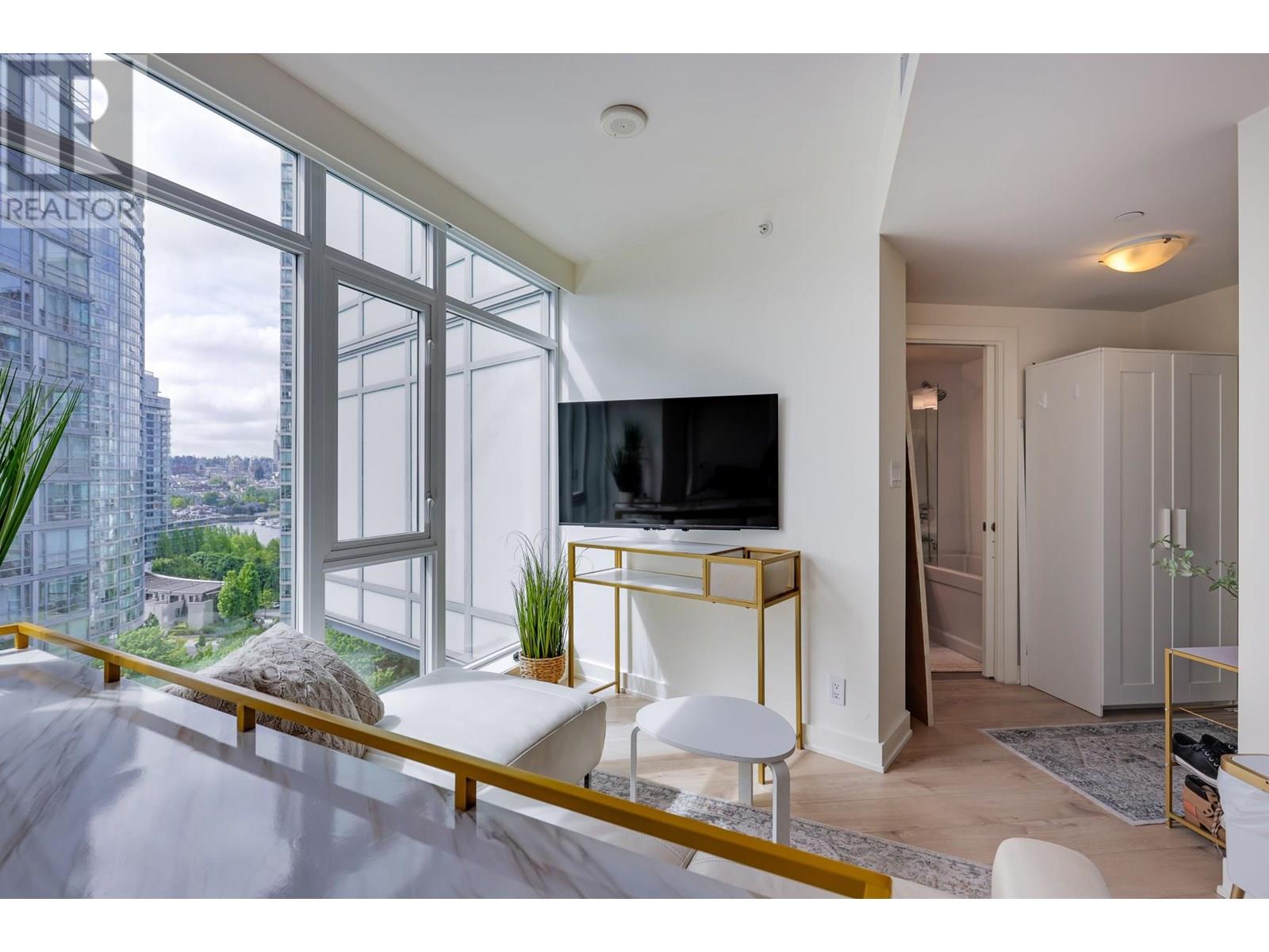 1207 1372 Seymour Street, Vancouver, British Columbia  V6B 0L1 - Photo 1 - R3002903