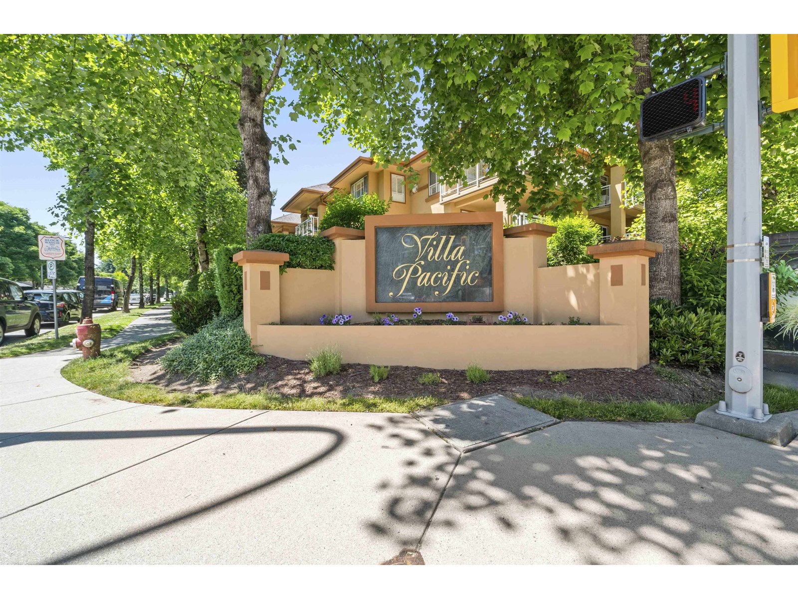 208 15185 22 Avenue, Surrey, British Columbia  V4A 9T4 - Photo 2 - R3012651