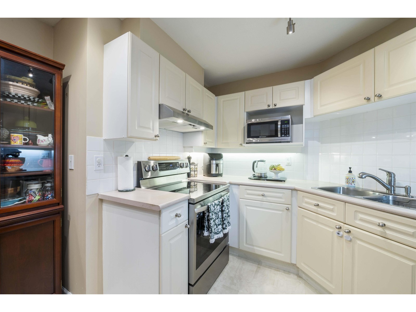 208 15185 22 Avenue, Surrey, British Columbia  V4A 9T4 - Photo 13 - R3012651