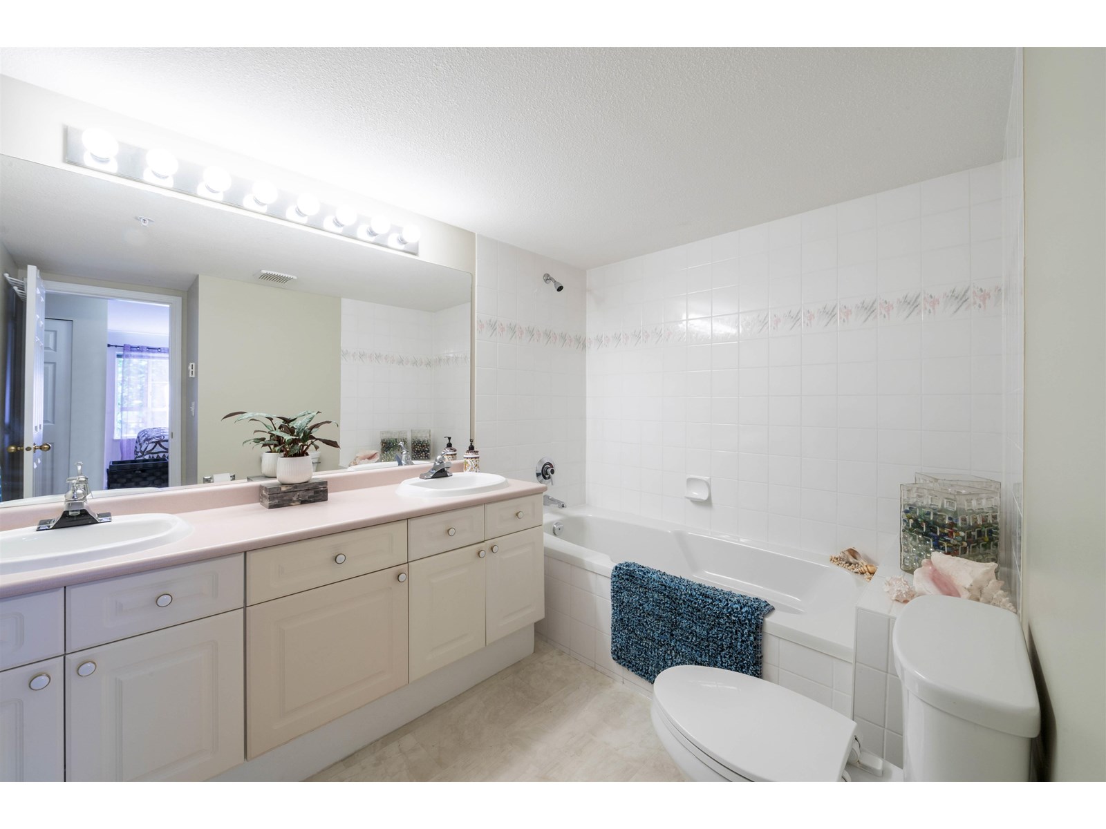 208 15185 22 Avenue, Surrey, British Columbia  V4A 9T4 - Photo 18 - R3012651