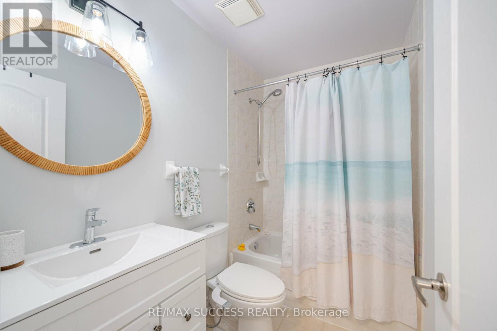 3466 Eglinton Avenue W, Mississauga, Ontario  L5M 7P4 - Photo 26 - W12211597