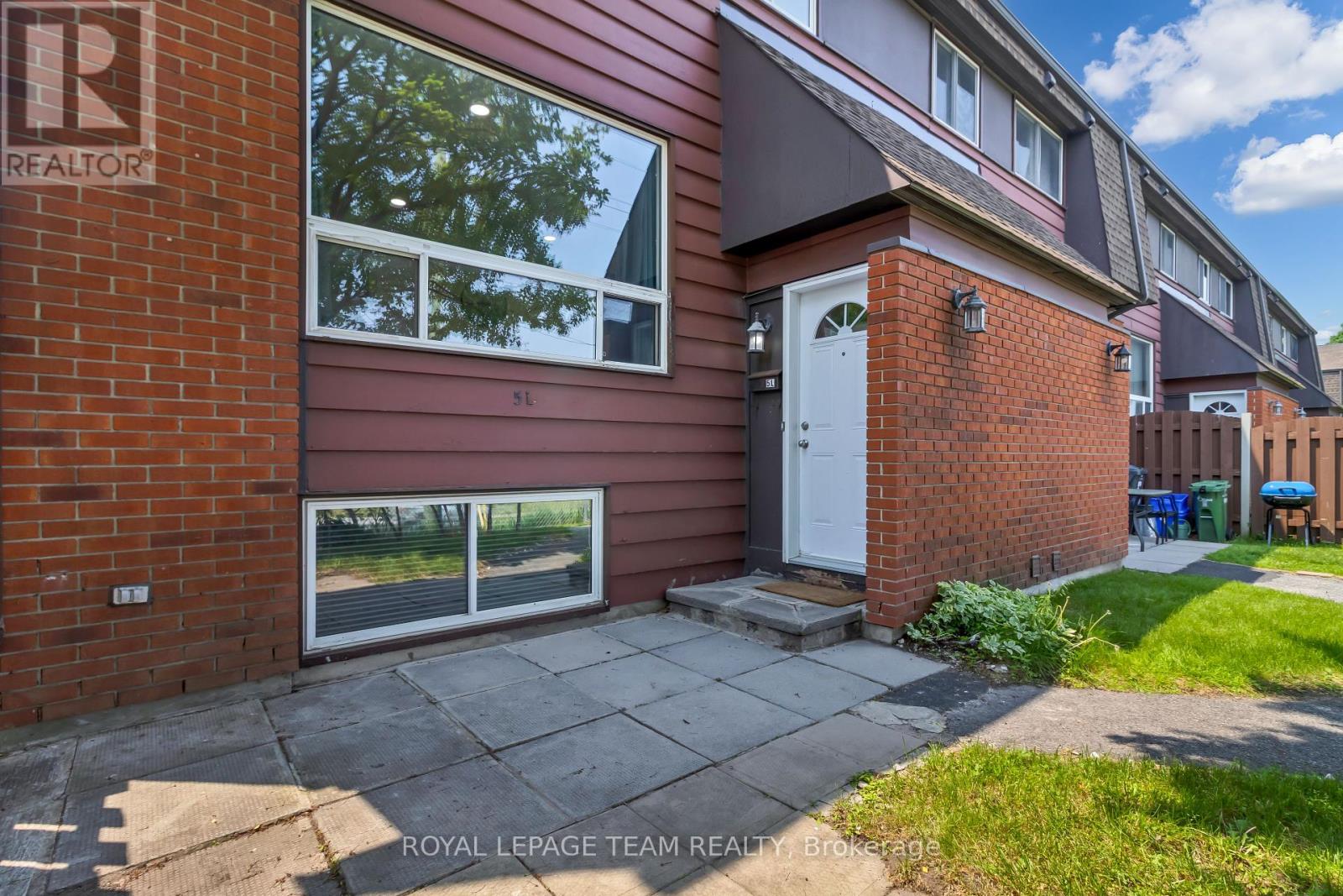 L - 5 BANNER ROAD, Ottawa, Ontario