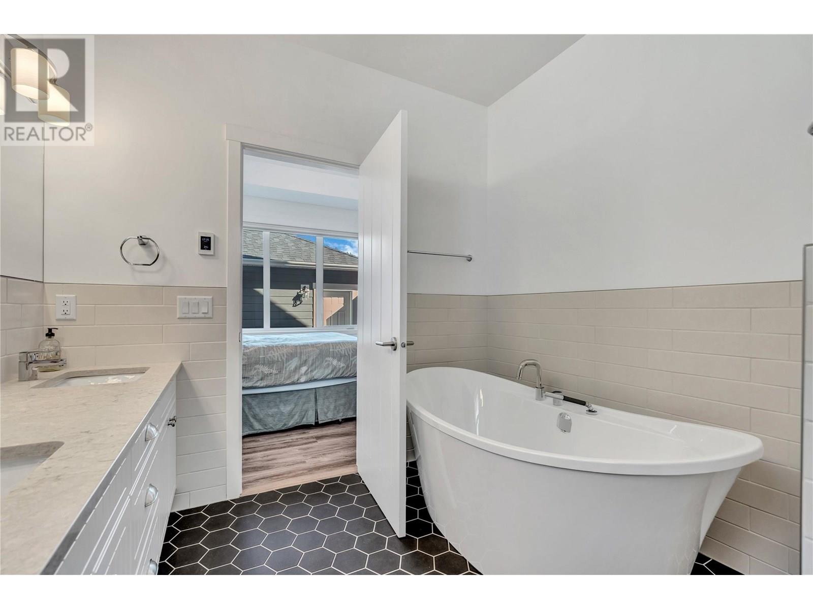121 Sendero Crescent, Penticton, British Columbia  V2A 0C4 - Photo 20 - 10351763