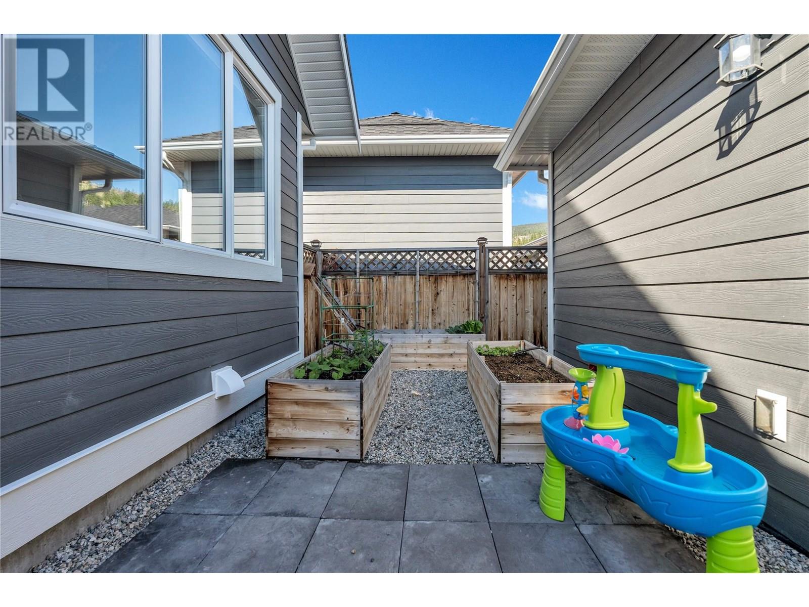 121 Sendero Crescent, Penticton, British Columbia  V2A 0C4 - Photo 39 - 10351763