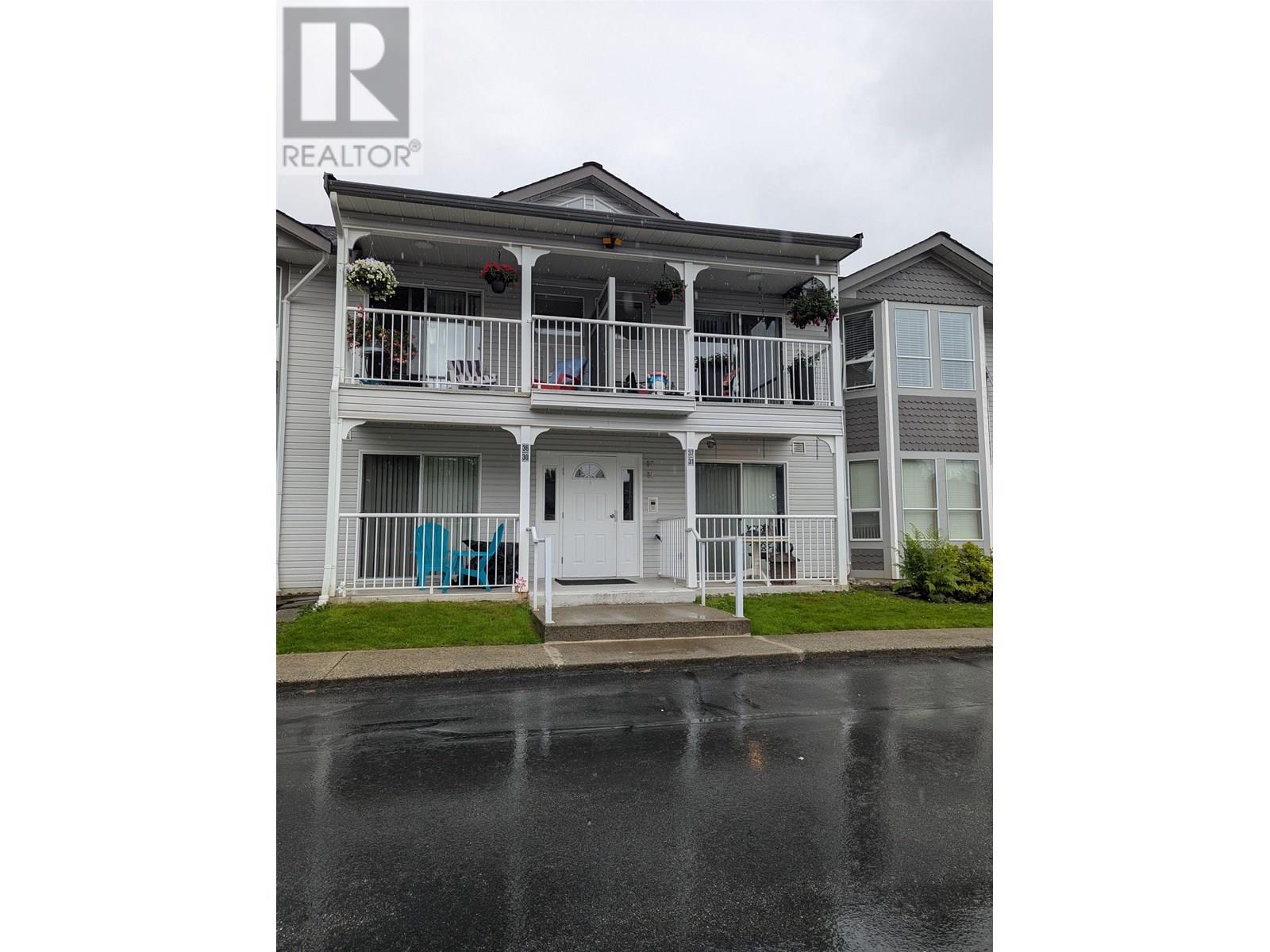Property at 31 12296 224TH STREET image 2