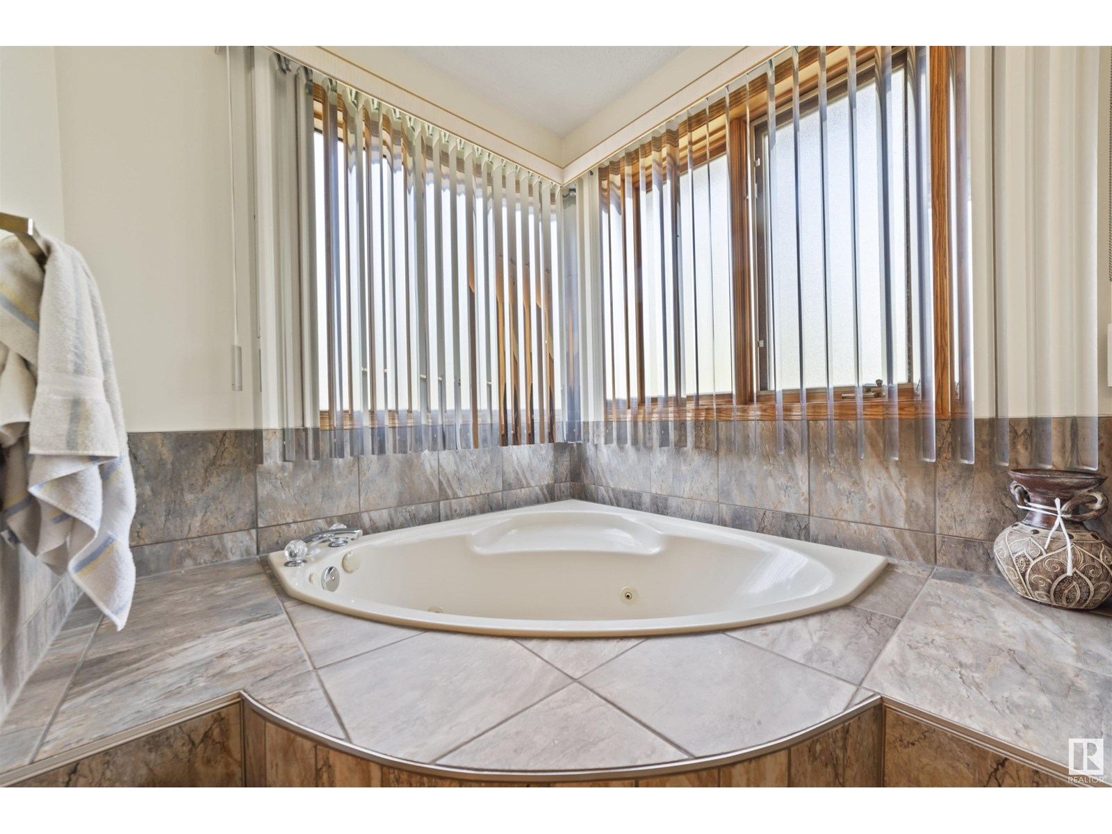 604 Burgess Cl Nw, Edmonton, Alberta  T6R 1Z7 - Photo 42 - E4441622