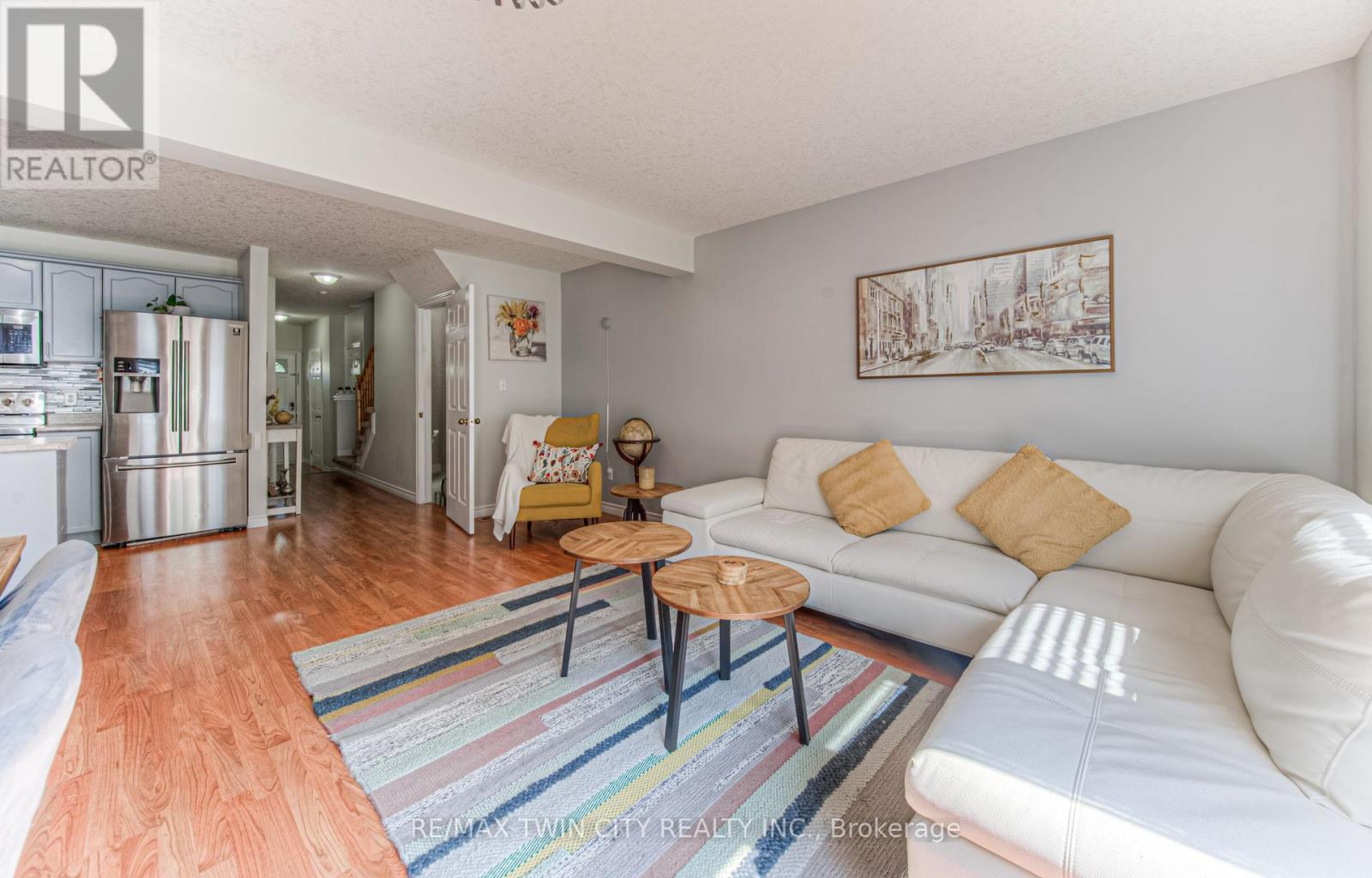 4 - 972 Strasburg Road, Kitchener, Ontario  N2E 2K4 - Photo 17 - X12211644