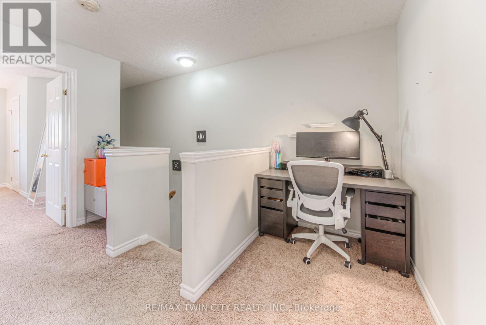 4 - 972 Strasburg Road, Kitchener, Ontario  N2E 2K4 - Photo 21 - X12211644
